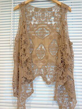 Crochet Knit Open Front Sleeveless Cardigan OS.